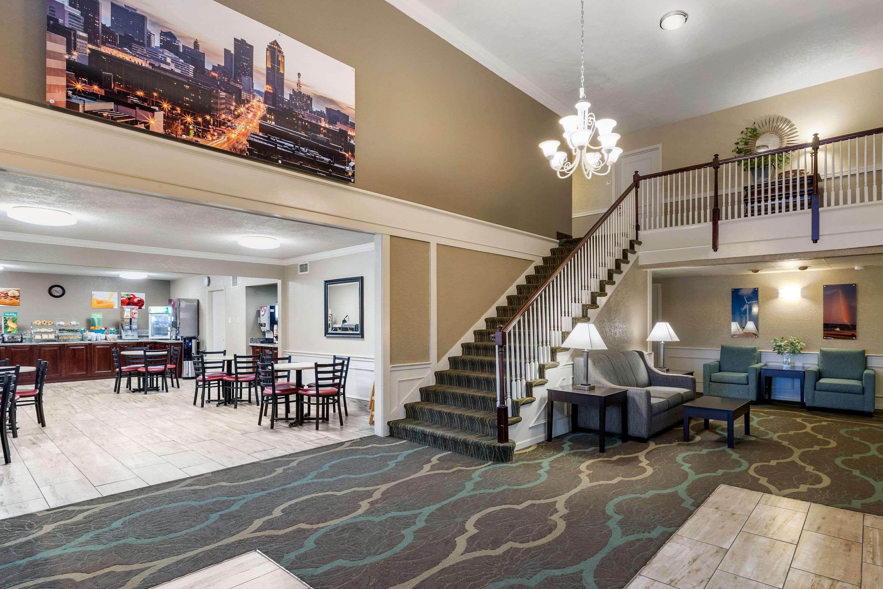 Quality Inn & Suites Des Moines - Merle Hay Road Urbandale Eksteriør bilde