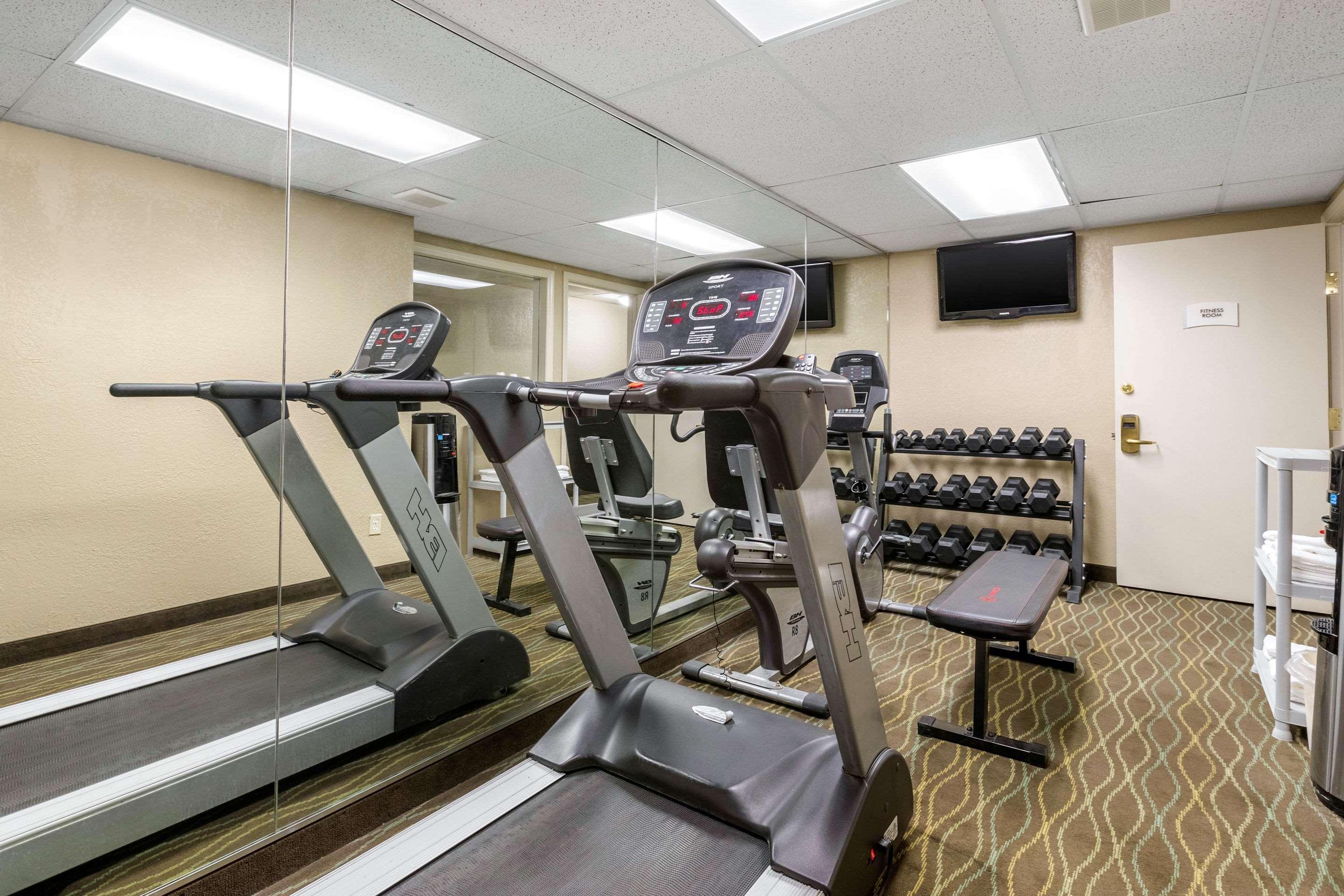 Quality Inn & Suites Des Moines - Merle Hay Road Urbandale Eksteriør bilde