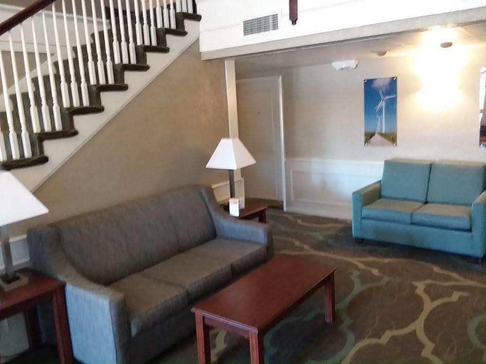 Quality Inn & Suites Des Moines - Merle Hay Road Urbandale Eksteriør bilde